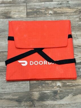 New DoorDash  Door Dash Red Insulated Delivery pizza bag